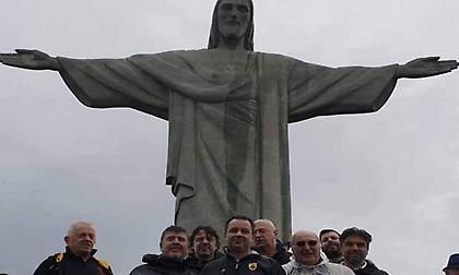 Αντιπροσωπεία της ΑΕΚ στο άγαλμα του Χριστού (pics)