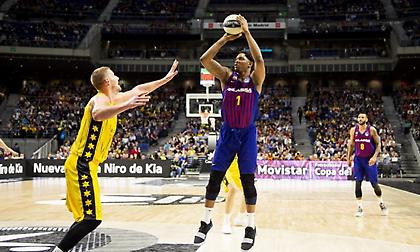 Έκλεισε θέση στον τελικό και περιμένει η Μπαρτσελόνα!