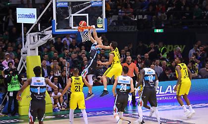 Το… σήκωσε και έγραψε ιστορία η Κρεμόνα!