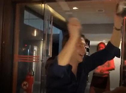 Ο Λούκα Μπάνκι οργάνωσε σύνθημα στο γλέντι της ΑΕΚ (video)