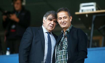 Στην έξοδο από τον Ηρακλή ο Ηλίας Θεοδωρίδης μετά το επεισόδιο με Ρόκα