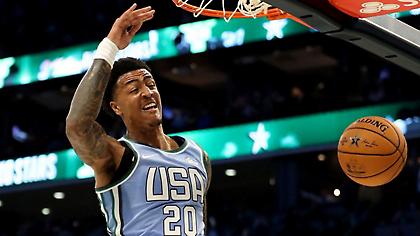 Ο Κόλινς κυριαρχεί στο Top 10 των Rising Stars (video)