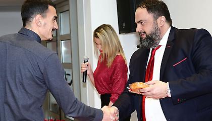 Δεν είναι μόνο το συμβόλαιο: Έτσι «φτιάχνει» ο Μαρινάκης τον Λάζαρο!