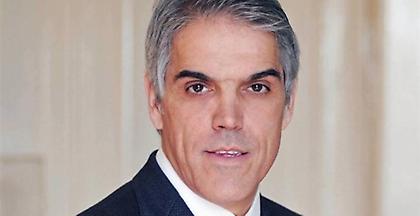 O Χρήστος Τεντόμας αποσύρεται και στηρίζει τον Μπακογιάννη για την Αθήνα