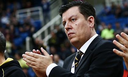 Νικολάου στον ΣΠΟΡ FM: «Όσο κάποιοι λένε αυτά που λένε, η ΑΕΚ μαζεύει κούπες»