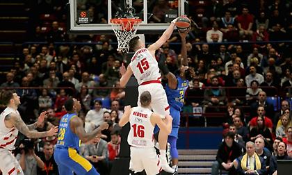 Άντεξε και πήρε το «θρίλερ» η Αρμάνι