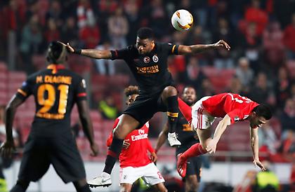 «Έσβησε» τη Γαλατά και πέρασε η Μπενφίκα