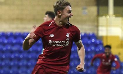 Επαγγελματικό συμβόλαιο με τη Λίβερπουλ ο Γκλέιτζελ