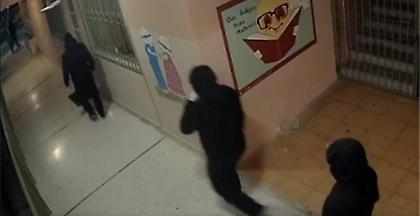Άγνωστοι εισέβαλαν και βανδάλισαν Δημοτικό σχολείο στην Πάτρα (video)