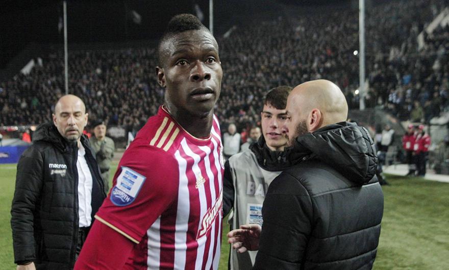 «Δέχθηκε ρατσιστική επίθεση ο Σισέ και αντέδρασε έτσι»!