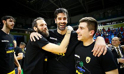 Μωραΐτης: «Και άλλα τρόπαια με την ΑΕΚ»