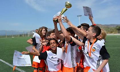 Bαλένθια, ΑΠΟΕΛ, Ατρόμητος Αθηνών και Βοϊβοντίνα για ποδοσφαιρικό τουρνουά στο Ναύπλιο