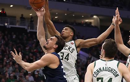 Στο τέλος μίλησαν οι Μπακς και ο Γιάννης! (video)