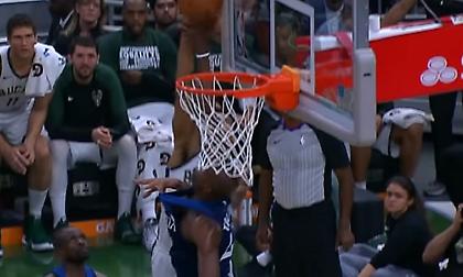 Απίστευτη τάπα στον Γιάννη από τον Τόλιβερ στην κορυφή του Top 10 (video)