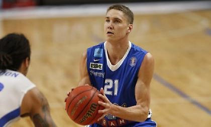 Πήρε διεθνή Εσθονό η Τενερίφη