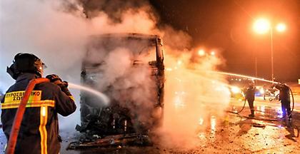 Φωτιά σε λεωφορείο ΕΘΕΛ στην Αγία Παρασκευή