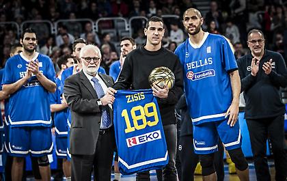 Η βράβευση του Νίκου Ζήση στη Βαμβέργη (video)