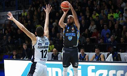 Άνοιξε ο… δρόμος για Ντεμπς στον Κολοσσό