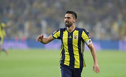 Tρομερό comeback από τη Φενέρ: Με φωτοβολίδα γύρισε το 3-0 κόντρα στην Μπεσίκτας! (video)