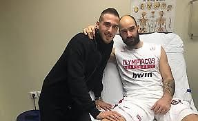 Παρέα για καφέ Σπανούλης και Φορτούνης (pic)