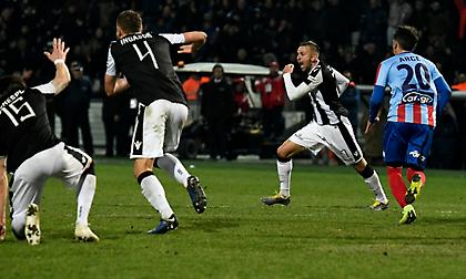 ΠΑΟΚ: «Η ψυχή των κορυφαίων. Δεν καταλογίστηκε καθαρό πέναλτι, χέρι του Μανθάτη»