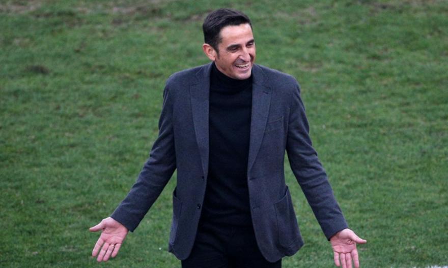 Χιμένεθ: «To 3-5-2 ταιριάζει περισσότερο στο ρόστερ που έχει τώρα η ΑΕΚ»