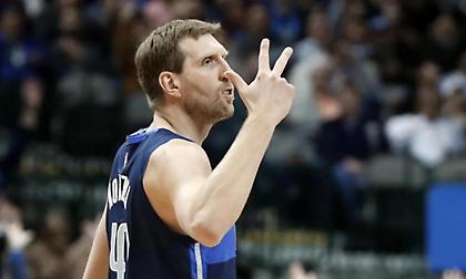 Άφησε ανοιχτό το ενδεχόμενο να παίξει και τη νέα σεζόν ο Νοβίτσκι