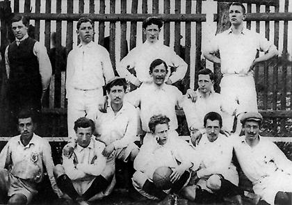 Μπάγερν Μονάχου, ετών 119: Τα πρώτα χρόνια