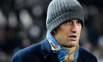 Ποιος θεσμός και κανονισμός δίνουν δικαίωμα στον Λουτσέσκου να βρίζει από τα μικρόφωνα ατιμώρητος;