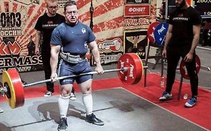 Στα… βήματα του Άρνολντ Σβαρτσενέγκερ (pics)