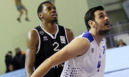 Τουτζιαράκης: «Πάμε για τη νίκη στο Περιστέρι»