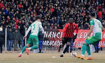 Καλύτερο και από του Μαραντόνα: Αυτό είναι το γκολ του αιώνα