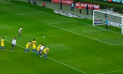 Άλαν Πουλίδο: Πανέξυπνη εκτέλεση πέναλτι από τον πρώην παίκτη του Ολυμπιακού (vid)