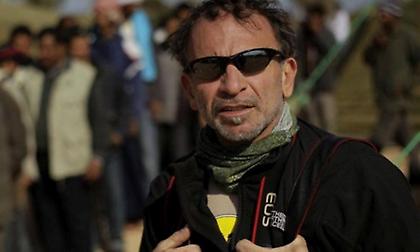 Πέθανε ο πολυβραβευμένος φωτορεπόρτερ Γιάννης Μπεχράκης