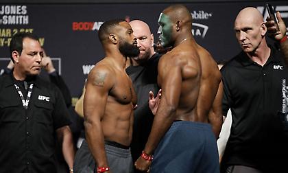 Τρομερός Ούσμαν κέρδισε τον Γούντλει και έγινε πρωταθλητής της welterweight κατηγορίας (video)