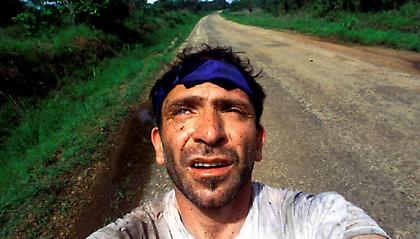 Φλερτάροντας με τον θάνατο - Η φωτογραφία του Μπεχράκη που έγραψε ιστορία