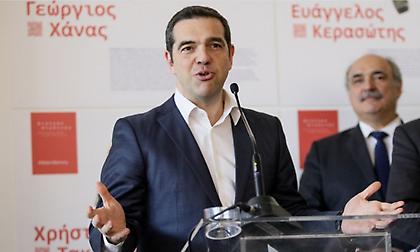 Τσίπρας όπως Τσακαλώτος για την… Σκάρλετ Γιόχανσον!