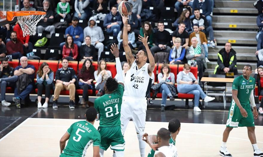 Στον «αέρα» το μέλλον του Αζενσά στη Βιλερμπάν!