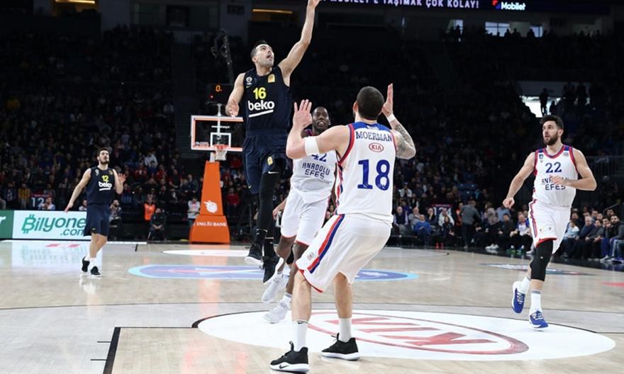 «Χουνέρι» της Εφές στη Φενέρ με μοιραίο τον Σλούκα!