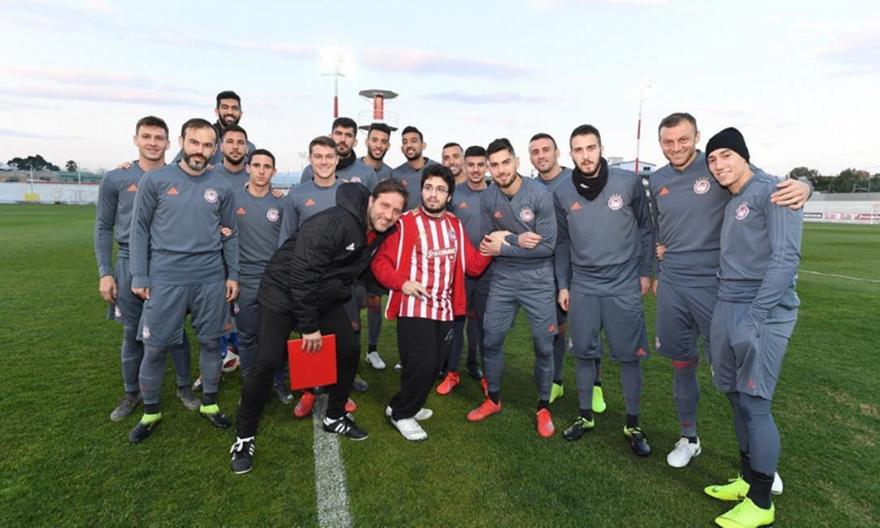 Ολυμπιακός: «Απαιτούμε από την εξαφανισμένη Πολιτεία να βρεθούν οι δράστες της αθλιότητας»