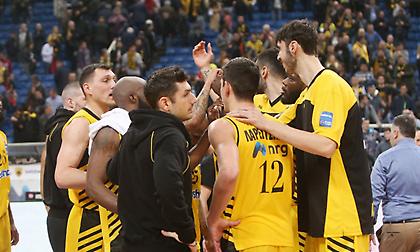 Με το βλέμμα στον ΠΑΟΚ η ΑΕΚ