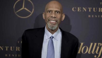 Έπιασαν 3 εκατ. δολάρια τα «παράσημα» του Τζαμπάρ σε δημοπρασία