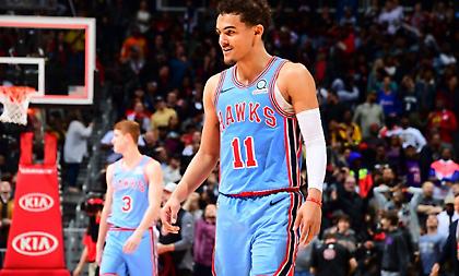 Αποβλήθηκε για ένα… βλέμμα ο Τρέι Γιανγκ (video)