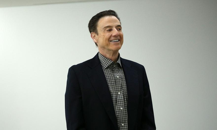 Πιτίνο: «Ήταν σαν να είχαμε πιεί τσικουδιά. Πρέπει να παλεύουμε σαν τον σούπερμαν με αυτό το σήμα!»