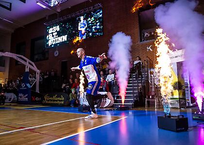 Έγινε Σουηδός ο Γκουίν