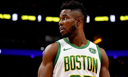 Έβρισε τους συμπαίκτες του για να ξυπνήσουν ο Ογελέγε των Σέλτικς