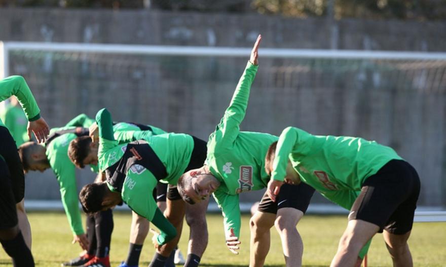 Χαλαρή προπόνηση στο Κορωπί και το μυαλό στην ΑΕΚ