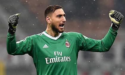 Στο τραπέζι για να ανανεώσει με Μίλαν ο Ντοναρούμα