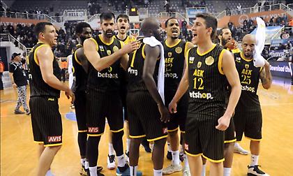 «Βασίλισσα» στο… Παλατάκι!