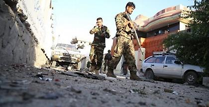 Επίθεση βομβιστή-καμικάζι και ενόπλων στην Τζαλαλάμπαντ - Φόβοι για θύματα